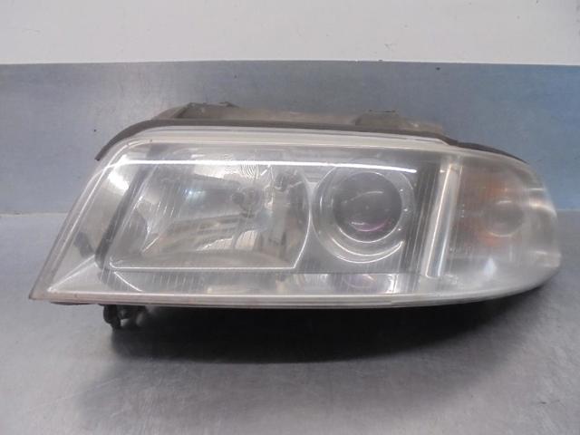 Reflektor lewy 8D0941003AK VAG