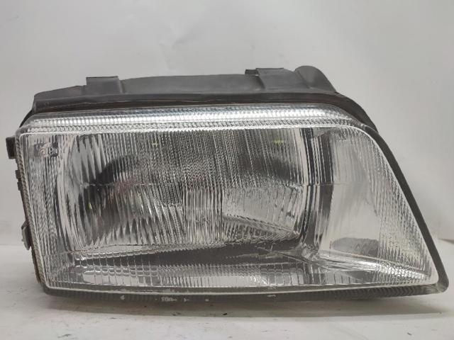Reflektor prawy 8D0941004A VAG