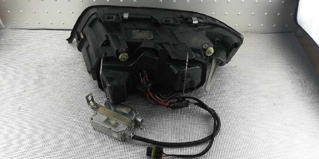 Reflektor prawy 8D0941004AK VAG