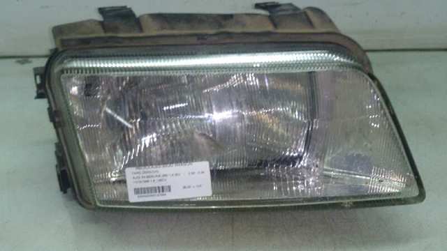 Reflektor prawy 8D0941030 VAG