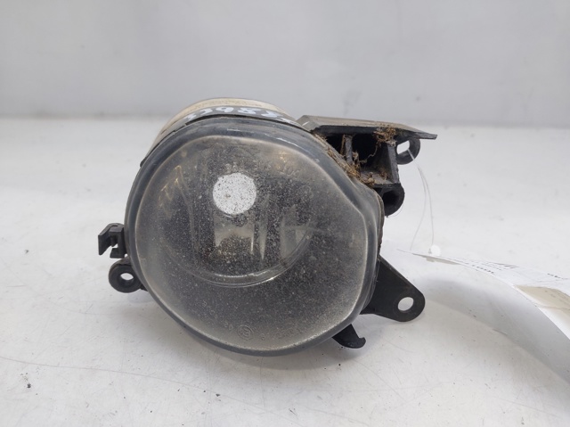 Lampa przeciwmgielna lewa 8D0941699B VAG