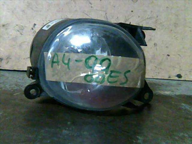 Lampa przeciwmgielna lewa 8D0941699B VAG