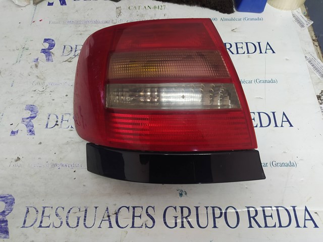 Lampa zespolona tylna lewa 8D0945095G VAG/Audi