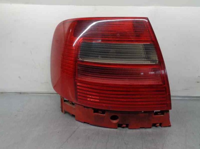 Lampa zespolona tylna lewa 8D0945095G VAG/Audi