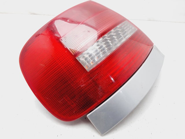 Lampa zespolona tylna lewa 8D0945095G VAG/Audi