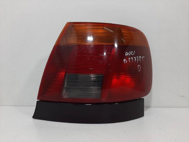 Lampa zespolona tylna prawa 8D0945112A VAG