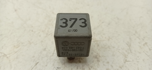 Przekaźnik wentylatora 8D0951253A VAG