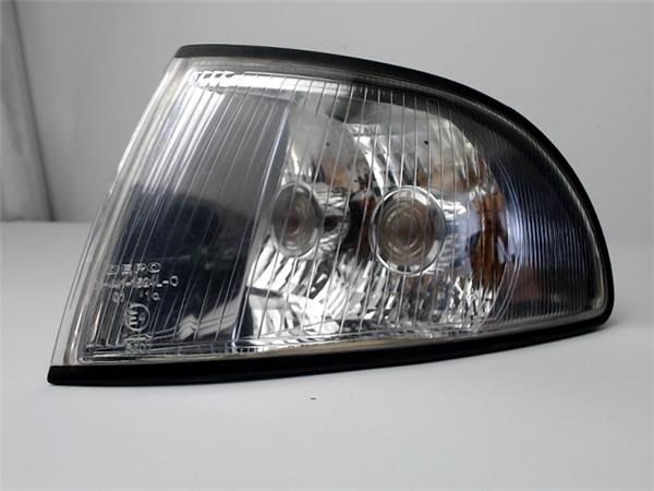 Kierunkowskaz lewy 8D0953049 VAG