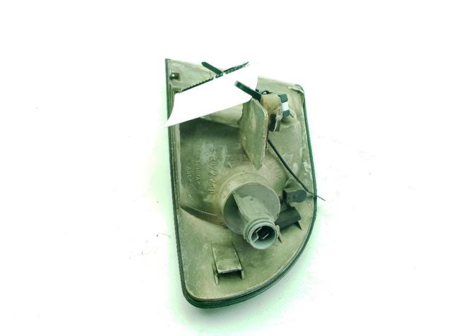 Kierunkowskaz prawy Audi A4 8D2