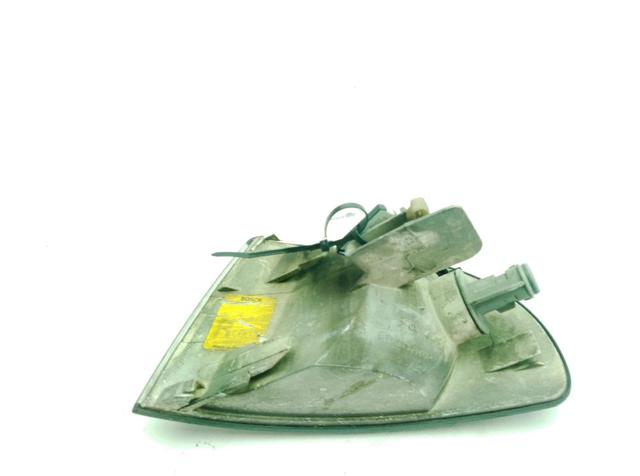 Kierunkowskaz prawy Audi A4 8D2