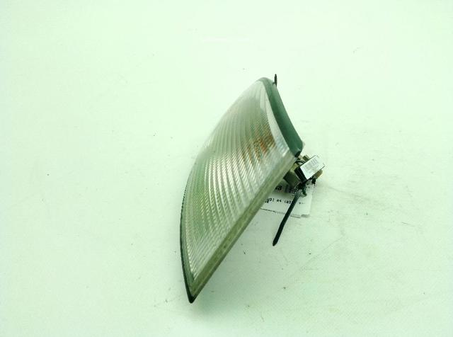 Kierunkowskaz prawy Audi A4 8D2