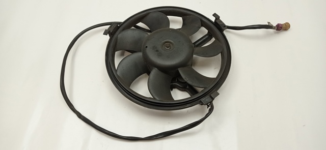 Wentylator elektryczny układu chłodzenia kompletny (silnik+wirnik) 8D0959455C VAG