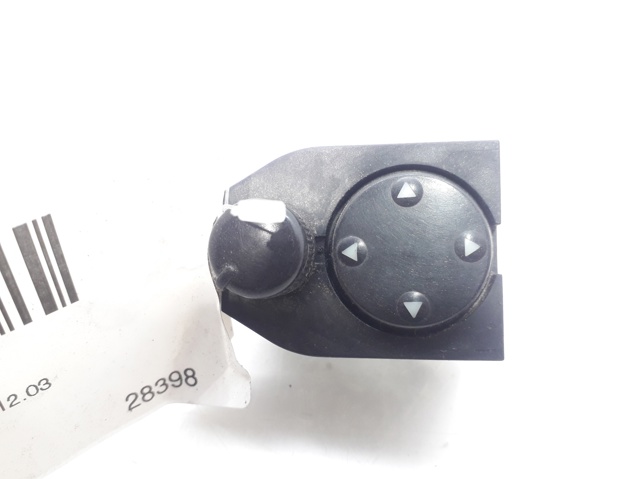 8D0959565 VAG