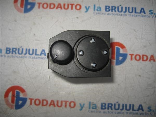 8D0959565 VAG