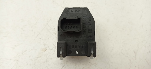 8D0959565 VAG