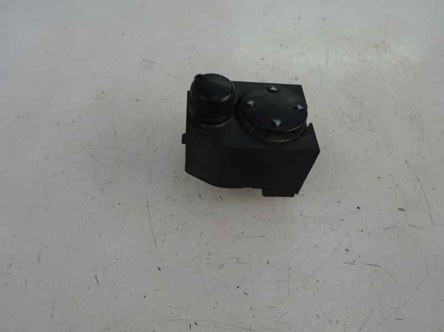 8D0959565 VAG