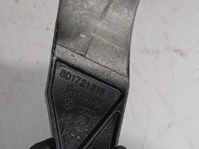 Pedał sprzęgła Audi A6 4B2, 4B4