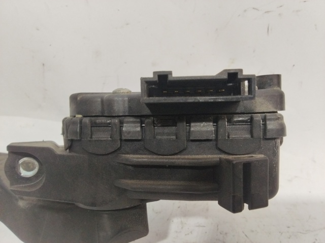 Pedał przyspieszenia (gazu) 8D1721523F VAG