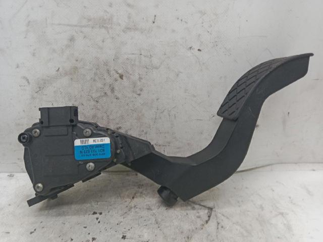 Pedał przyspieszenia (gazu) 8D1723523N VAG