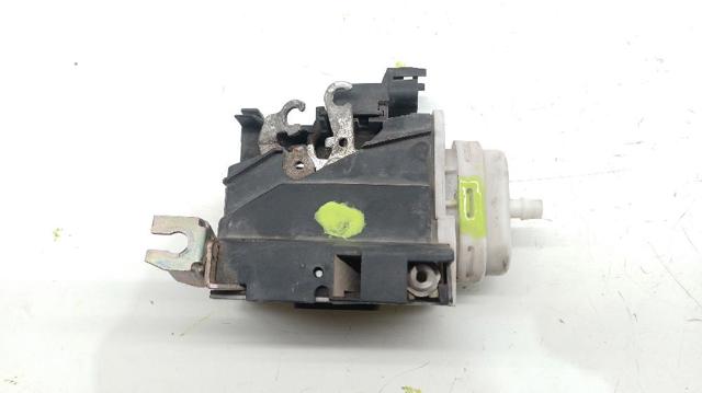 Zamek drzwi przednich prawych 8D1837016E VAG