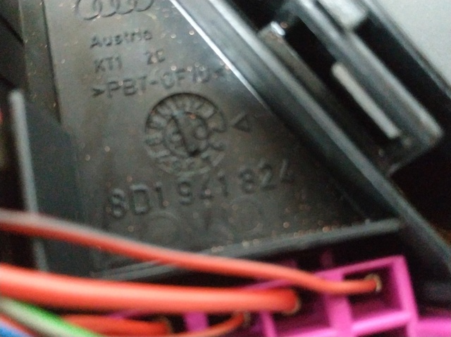 8D1941824 VAG