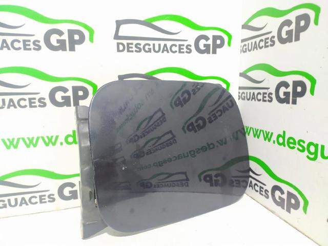 Klapka wlewu paliwa 8D5809905 VAG