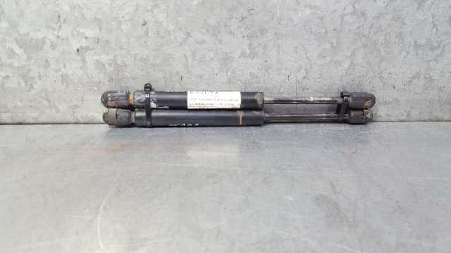 8D5827552F VAG