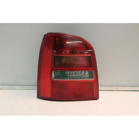 Lampa zespolona tylna lewa 8D9945095D VAG/Audi