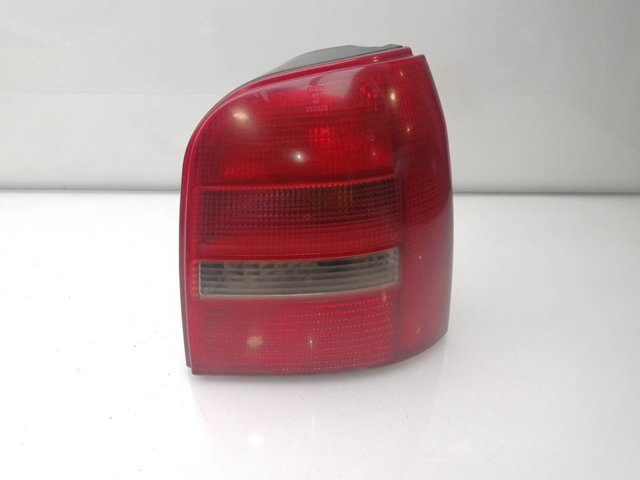 Lampa zespolona tylna prawa 8D9945096C VAG/Audi