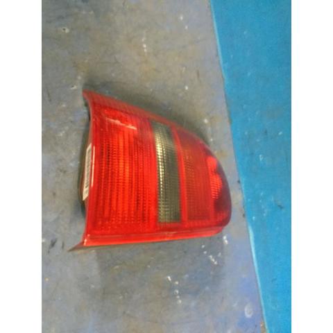 Lampa zespolona tylna lewa 8D9945111 VAG