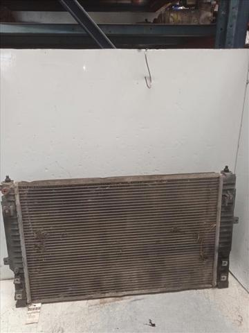 Chłodnica silnika 8E0121251 VAG