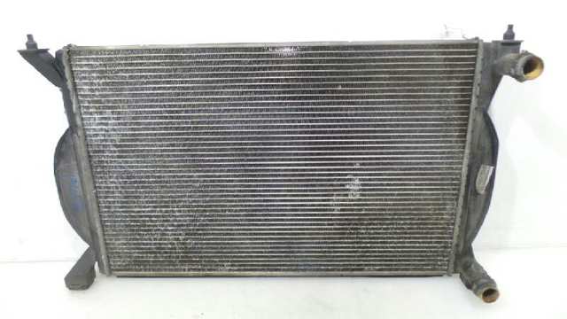 Chłodnica silnika 8E0121251A VAG