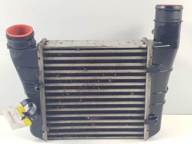 Chłodnica intercoolera 8E0145805AA VAG
