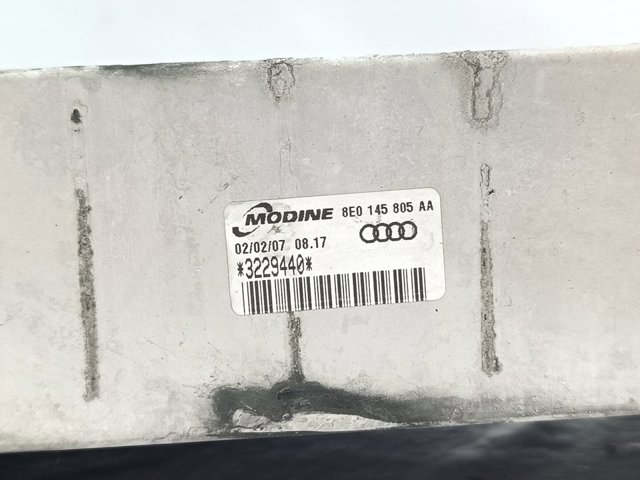 Chłodnica intercoolera 8E0145805AA VAG