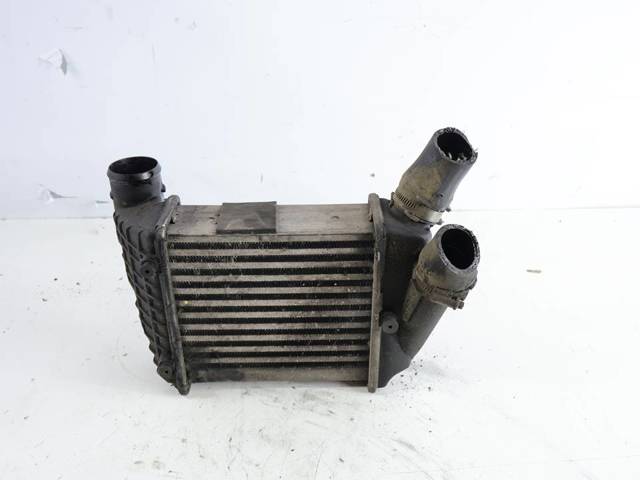 Chłodnica intercoolera 8E0145806C VAG