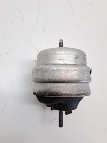 Poduszka (podpora) silnika prawa 8E0199382AG VAG