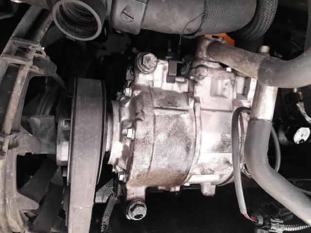 Sprężarka klimatyzacji 8E0260805BJ VAG