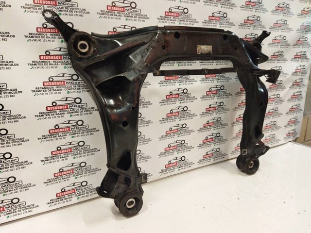 Korpus osi przedniej Audi A4 8E2