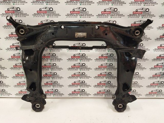 Korpus osi przedniej Audi A4 8E2