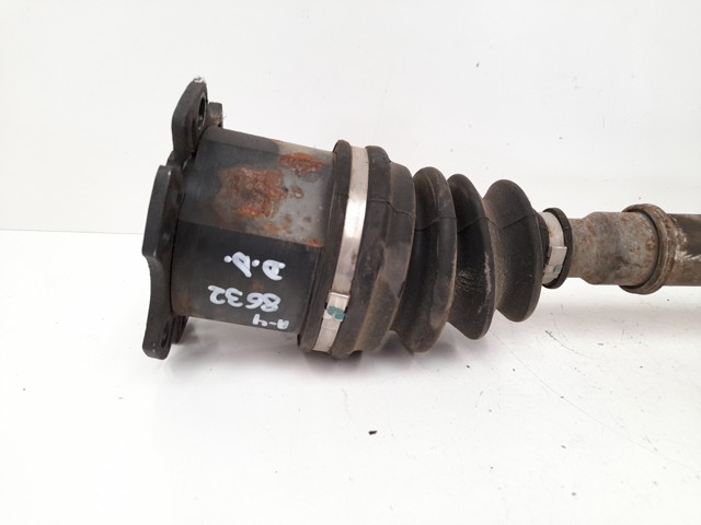 Półoś napędowa przednia 8E0407271BE VAG