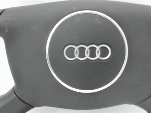 Kierownica Audi A4 8E2