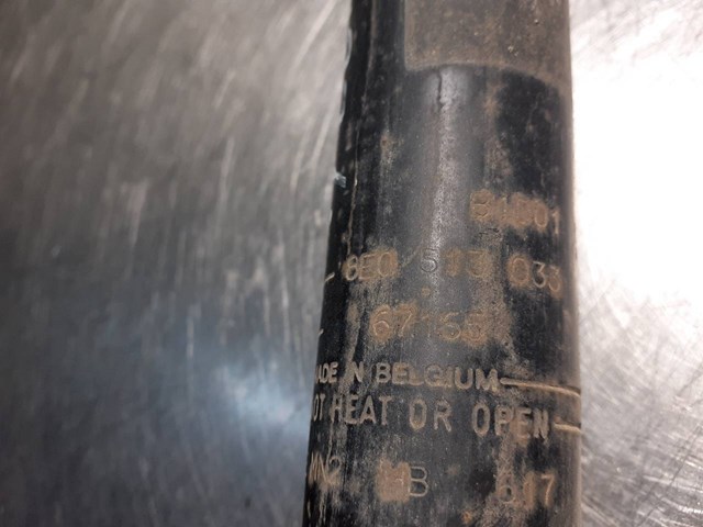 Amortyzator tylny 8E0513033 VAG