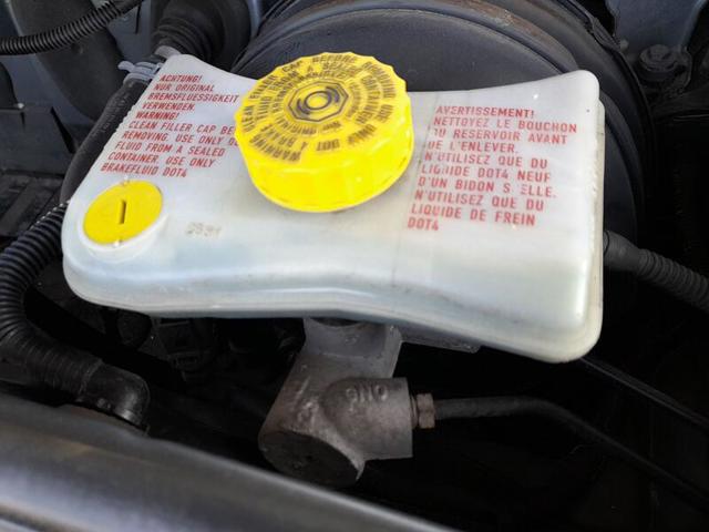 Główny cylinder hamulców 8E0611021 VAG