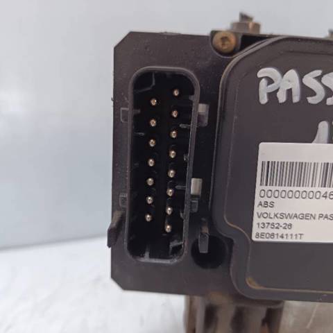 Sterownik ABS  hydrauliczny 8E0614111T VAG