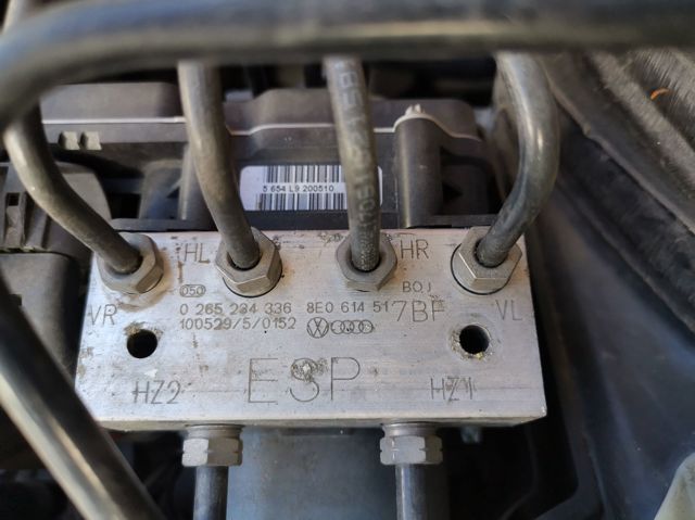 Sterownik ABS  hydrauliczny 8E0614517BF VAG