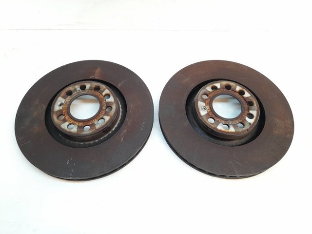 Tarcza hamulcowa przednia 8E0615301AD VAG