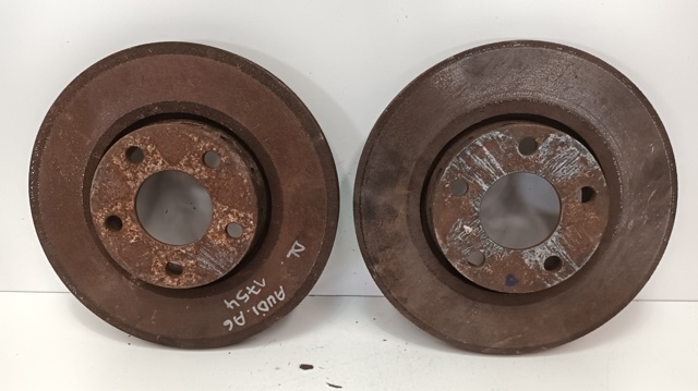 Tarcza hamulcowa przednia 8E0615301Q VAG