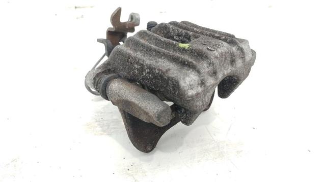 Zacisk hamulcowy tylny prawy 8E0615424 VAG