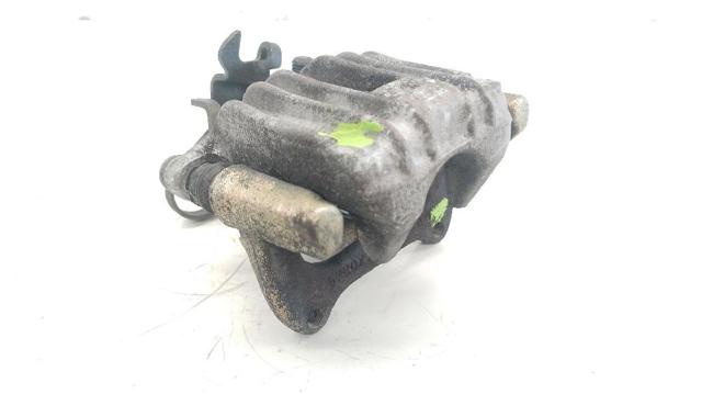 Zacisk hamulcowy tylny prawy 8E0615424 VAG