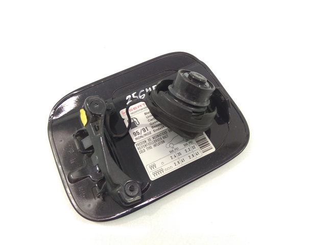 Klapka wlewu paliwa Audi A4 8E2